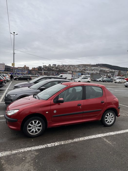 Vând  Peugeot  206 1.4 benzina ,An 2005