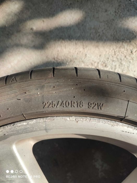 Продавам 4 броя автомобилни гуми  toyo tires 225/40/18.