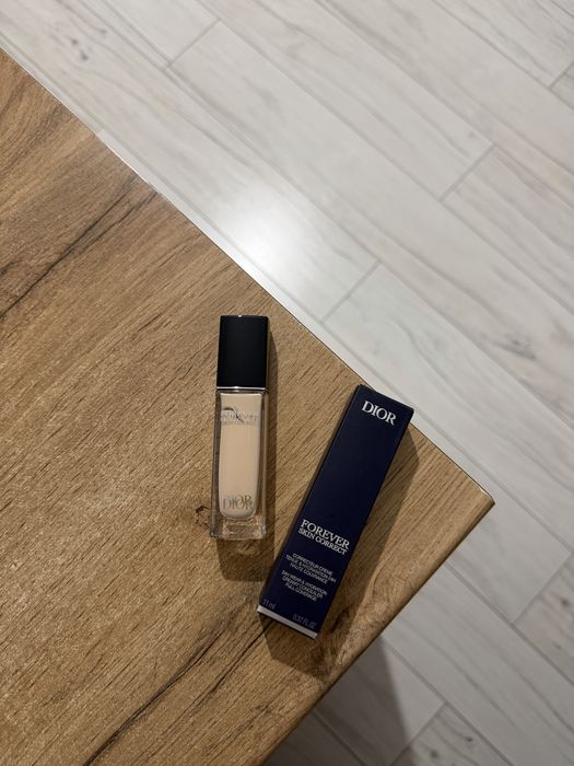 корректор Dior, 01, новый
