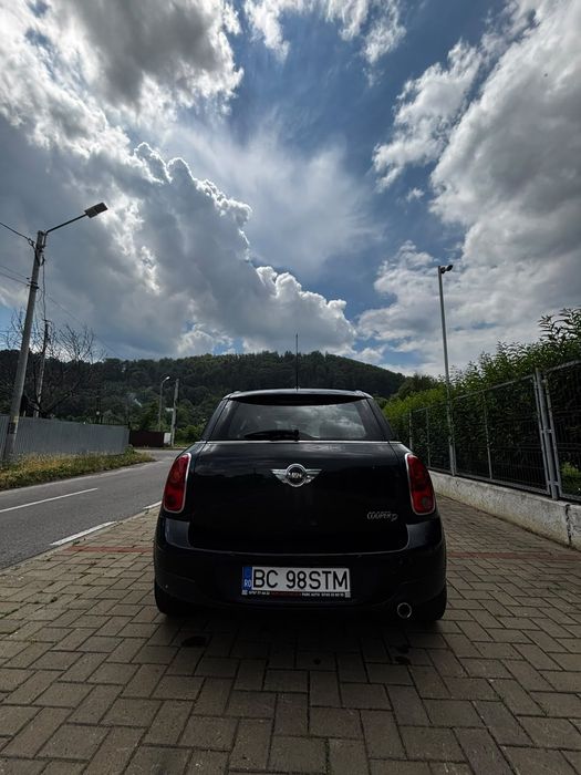 Mini Cooper Countryman.