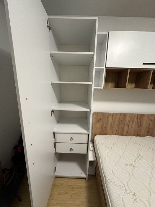 Mobilă dormitor de vânzare