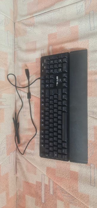 The G-Lab Keyz Carbon-E RGB Mechanical Gaming Keyboard