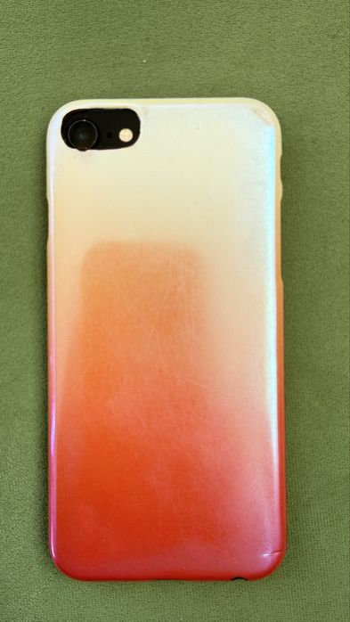 Apple Iphone 8, 64 gb, cablu încǎrcare, husǎ şi folie protecție