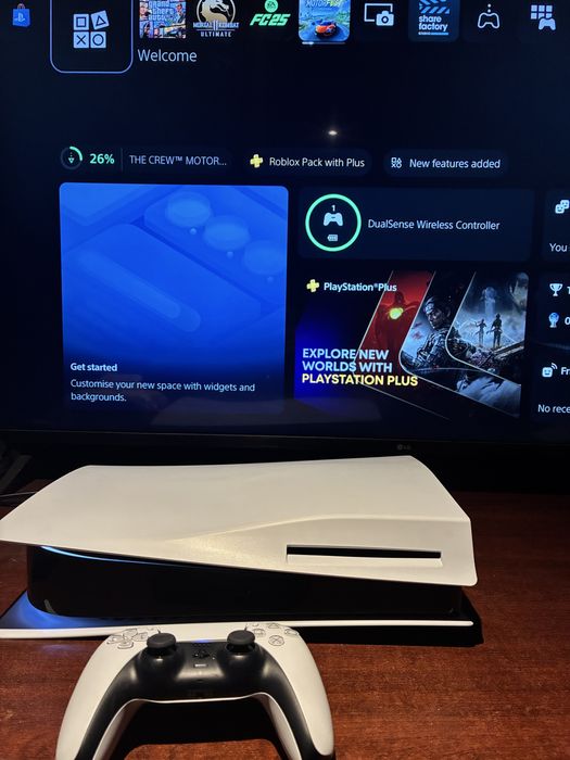 PlayStation 5 PS5 Disc Edition + controller DualSense