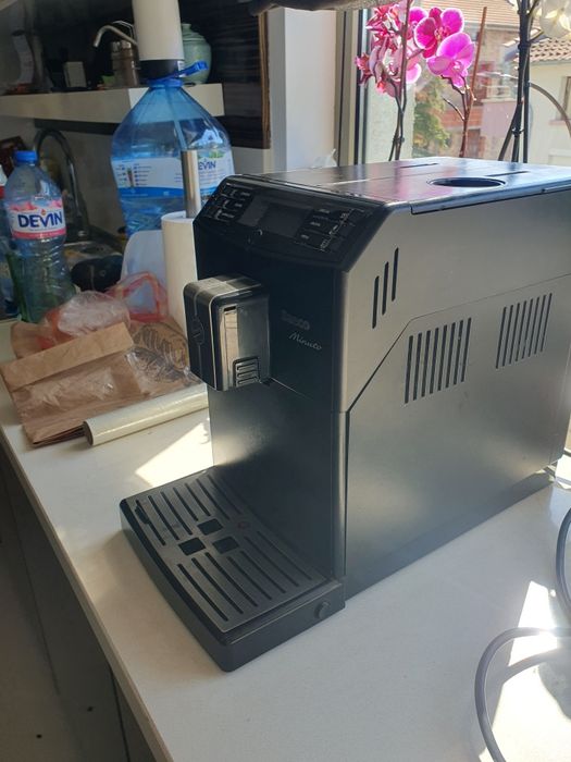 Продавам кафеавтомат Саеко Минуто