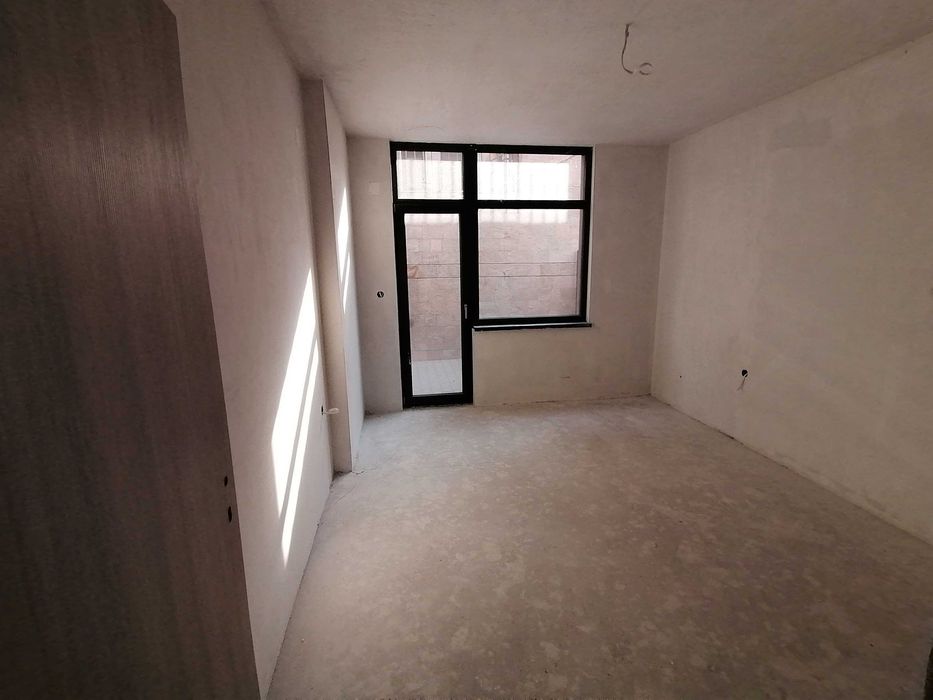 Продава се Тристаен апартамент в Стара Загора, Три чучура - юг - 130 кв.м за 654 €/кв.м - Снимка #6