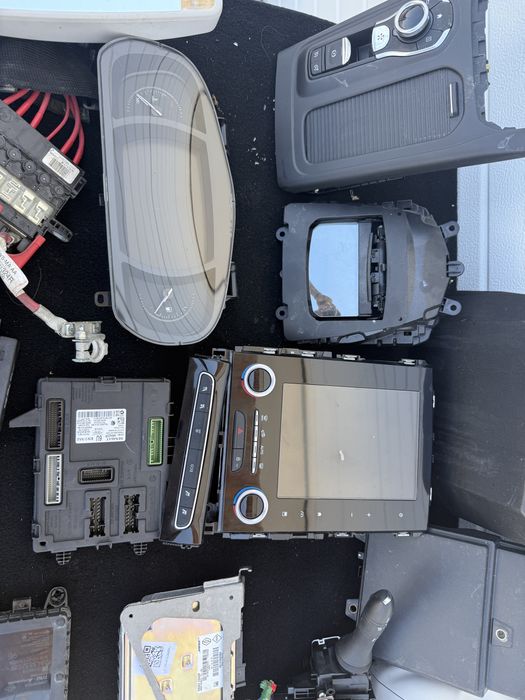 Tableta ecu proiector modul ceasuri spira volan camera Talisman 2018