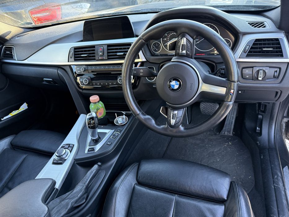 BMW 330e На Части