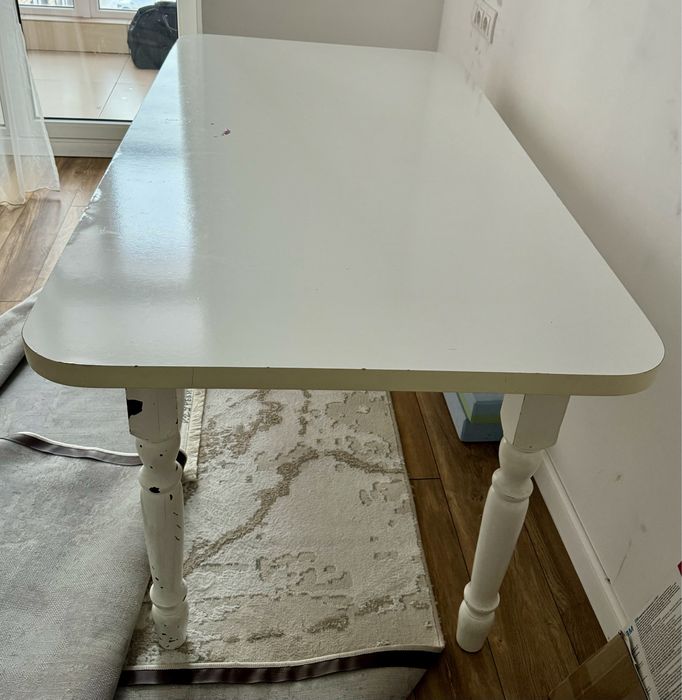 Срочно продам стол