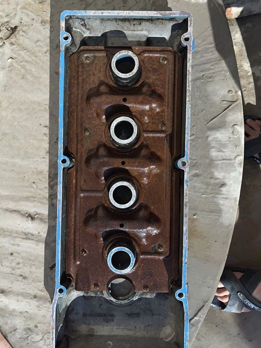 Клапаный крышка от змз 405-406