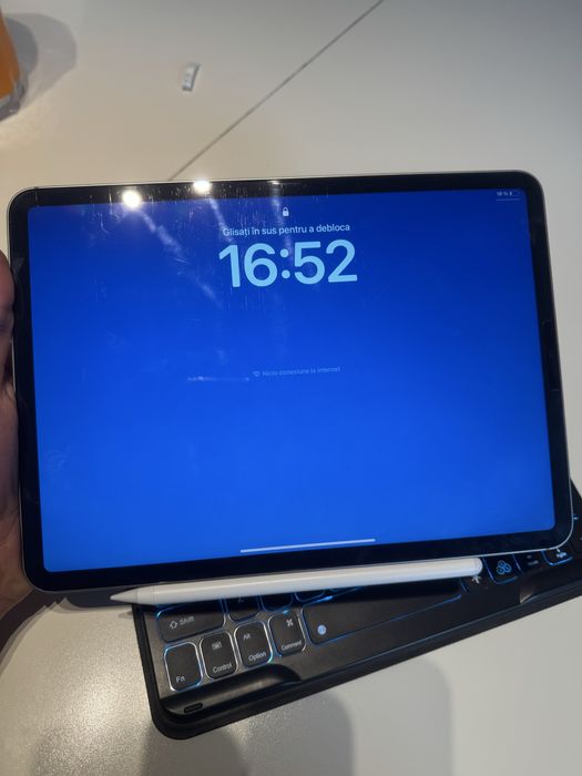 iPad pro 11 inch 4th generation 128gb