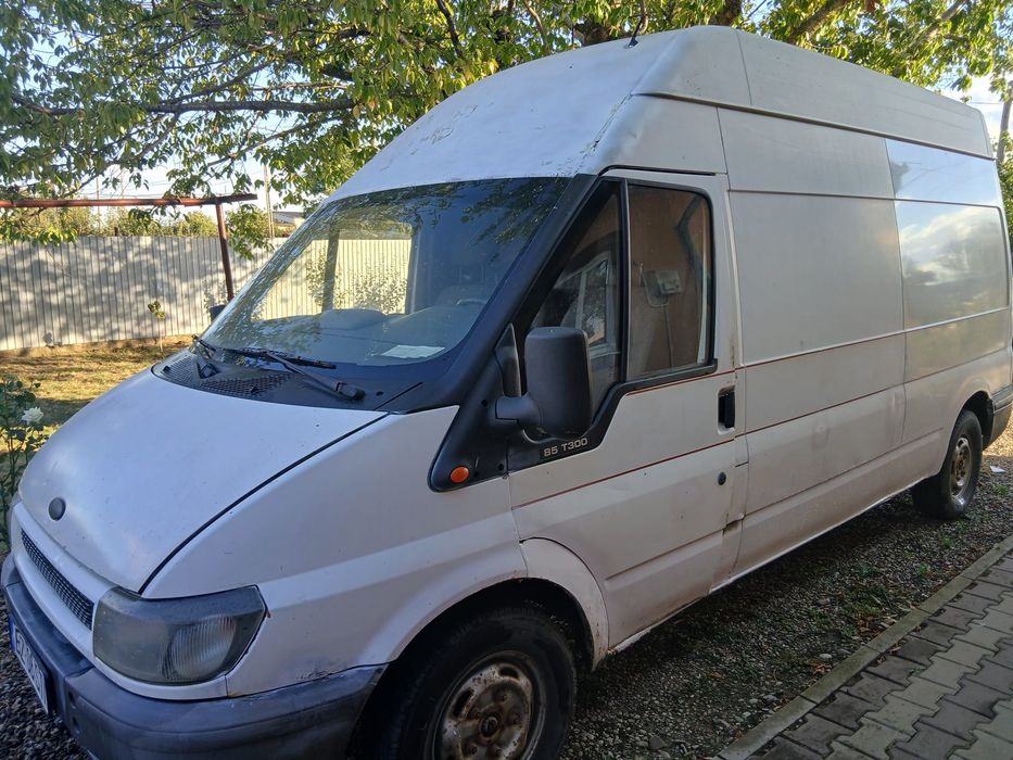 Vând Ford Transit