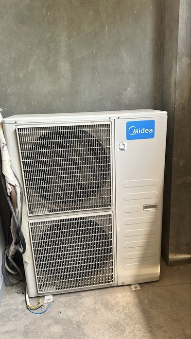 Midea konditsioner 48 talik 380 voltda ishlidi