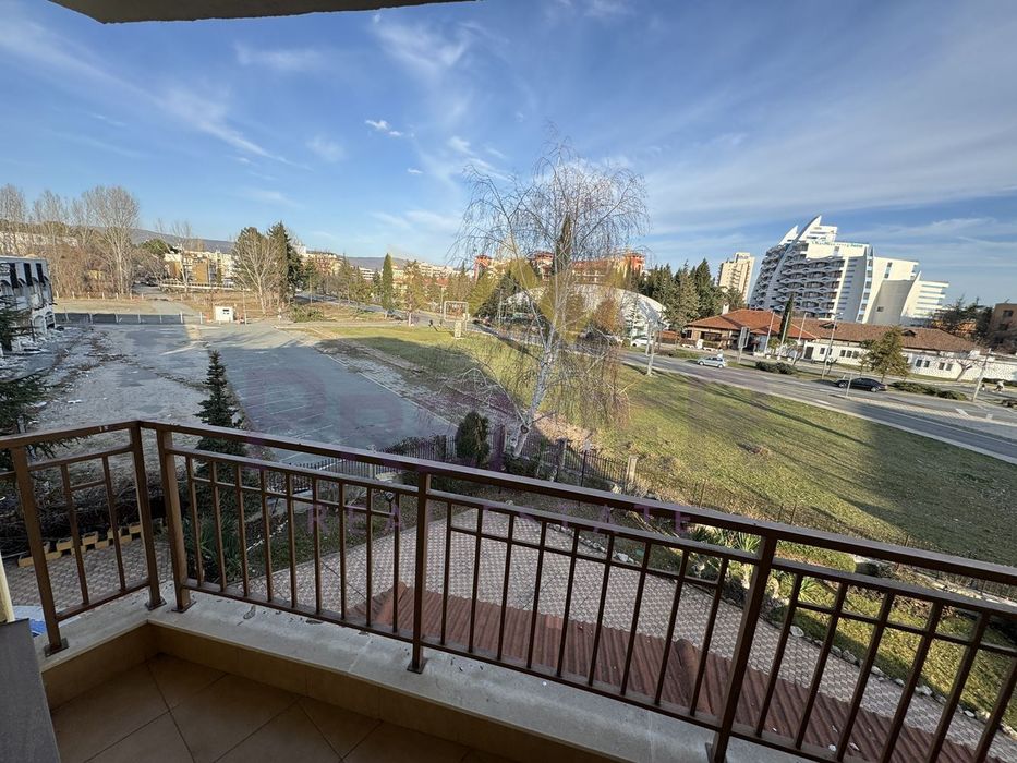 Продава се Двустаен апартамент в к.к. Слънчев бряг - 87 кв.м за 897 €/кв.м - Снимка #7