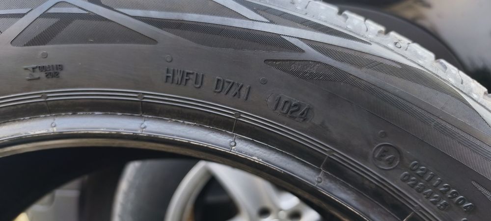 Летни гуми 235/45/R18