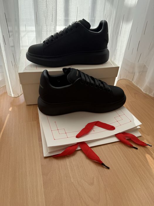 Adidasi Alexander McQueen Black