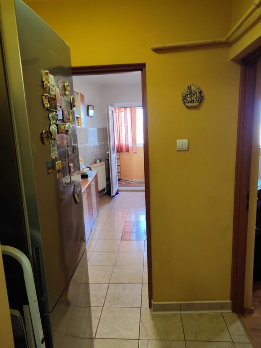 Apartament două camere decomandat zona Vidin