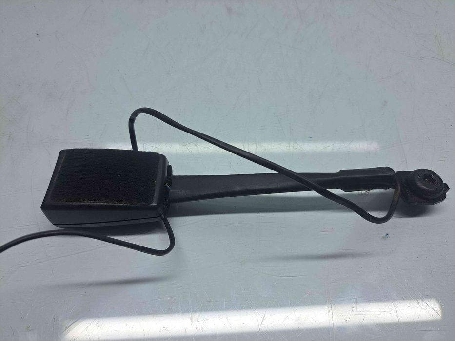Capsa centura dreapta fata Ford Focus 3 (CB8) [Fabr 2011-2015] BM51-6