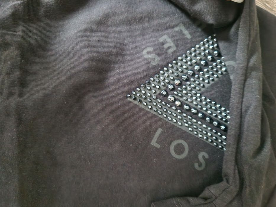 Тениска Guess нова с камъни