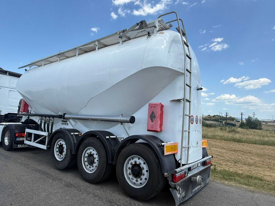 Semiremorca Silo OMEPS/CIMENTRUCK -35mc Oradea • OLX.ro