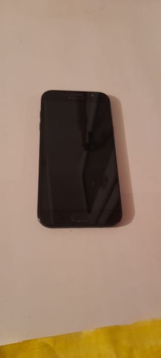 Телефон самсунг А7 32 ги