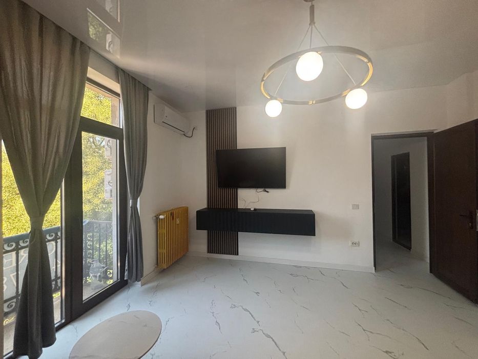Rent/Închiriere Apartament 2 camere ultracentral, 52 m² – Bulevardul Regina Elisabeta 44