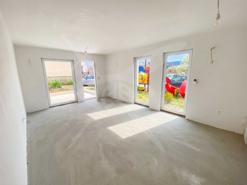 Тристаен апартамент Остромила 95846