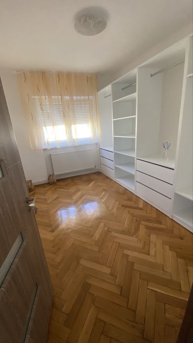 Chirie apartament 3 camere central