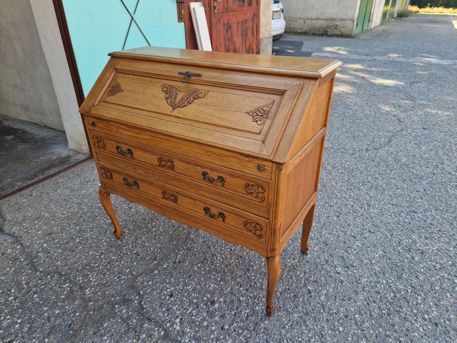 Старо писалище + шкафче