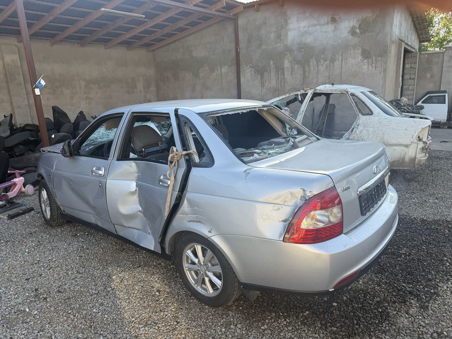 Разбор Лада Приора Седан год 2012