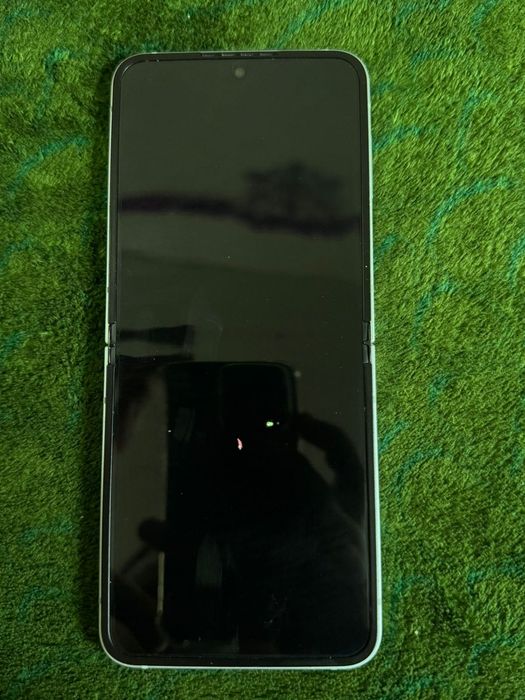 Samsung zet flip 6
Продам Samsung G
