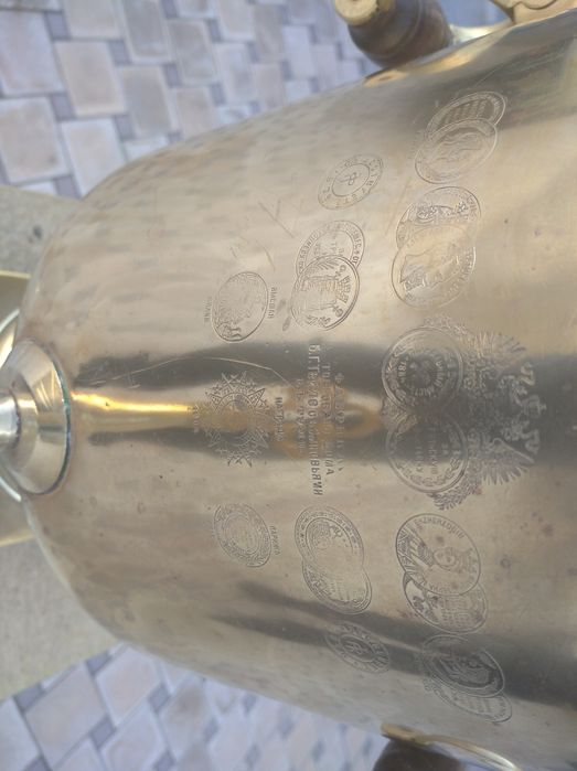 Продам старинный латунный самовар