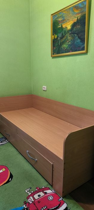 Кровать с односпалка