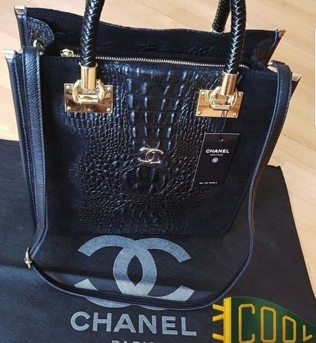 Geanta damă, model croco, piele naturala 100%,curea detasabila,saculet