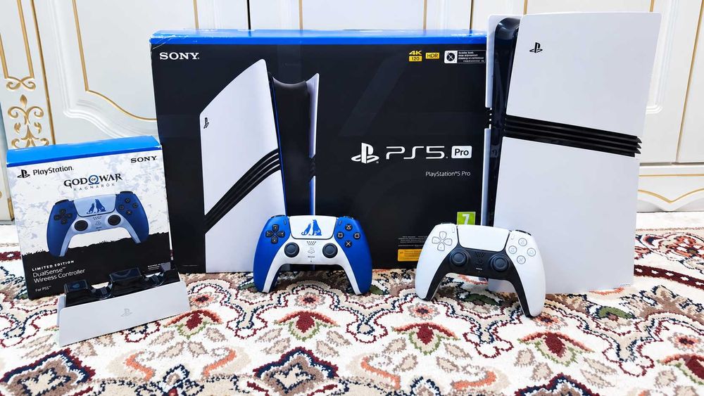 PlayStation 5 Pro 2 TB, взлом версия 10.40, 2 джойстика и док-станция.