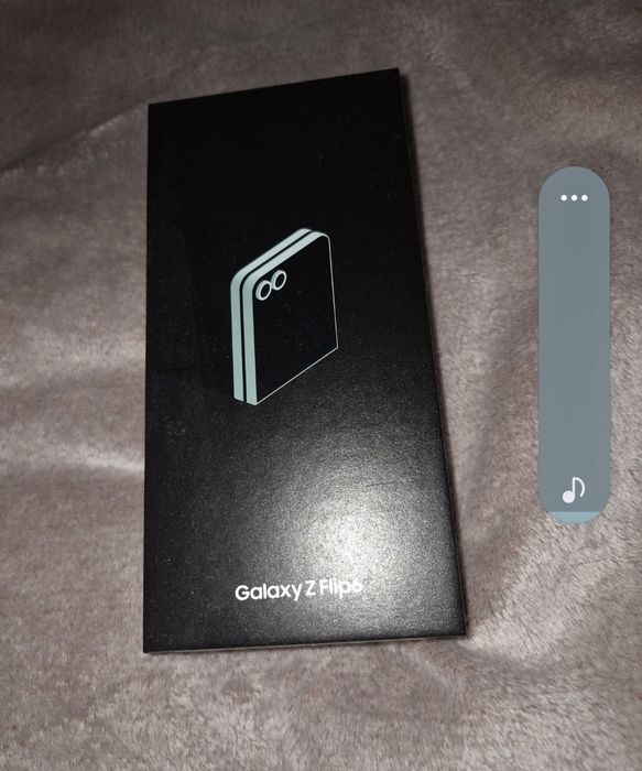Телефон Samsung Z flip 6, цвят мента
