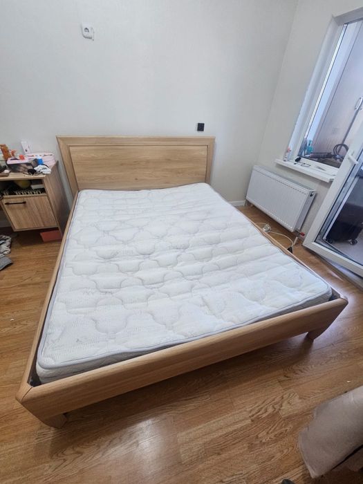 Продаю кровать 2х спальни