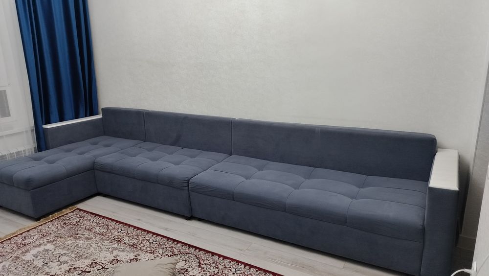 Продам диван 4 метра