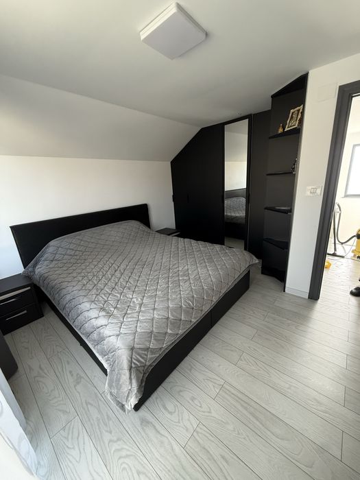 Oportunitate!!! Casa + Doua Hali