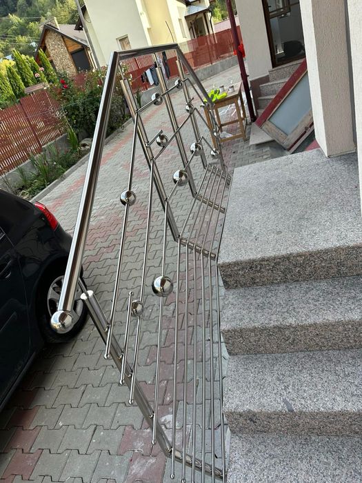 Balustrade de inox si sticlă