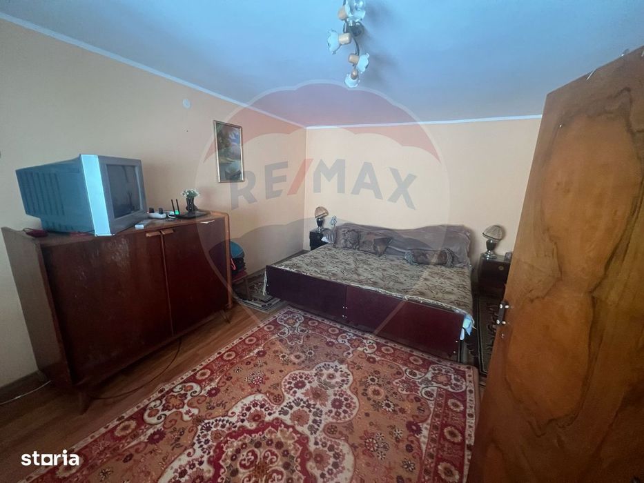 Casă 4 camere Bogza