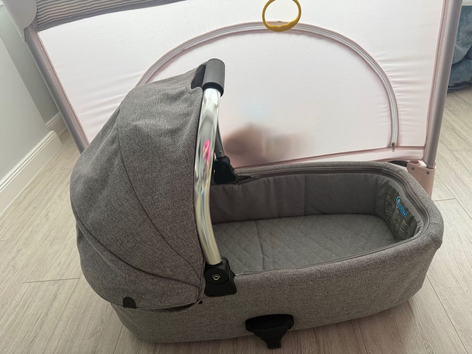 Cărucior 3 in 1  mamas and papas occaro +scoica cybex cu isofix