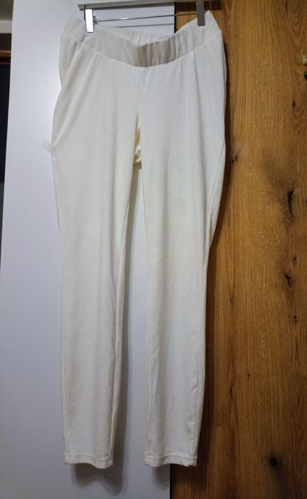 Pantaloni timp liber - Asos - reduceri la seturi