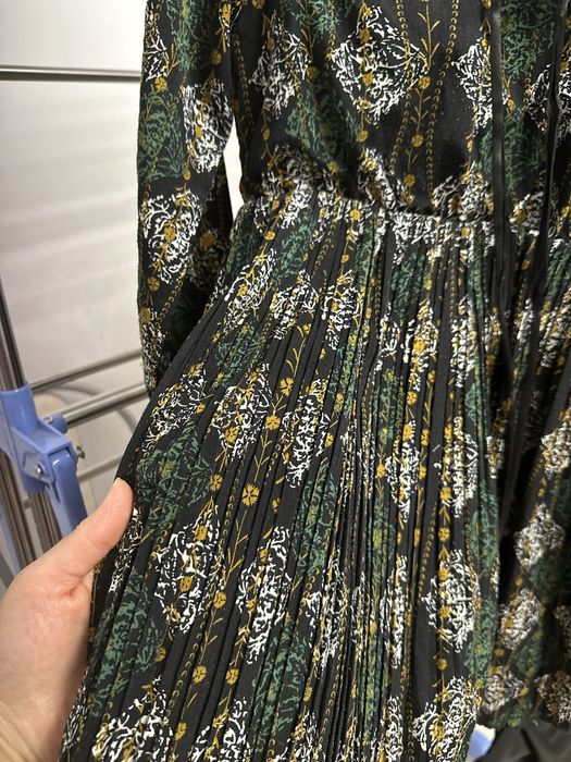 Платья на 6-7 лет все за 7 тыс