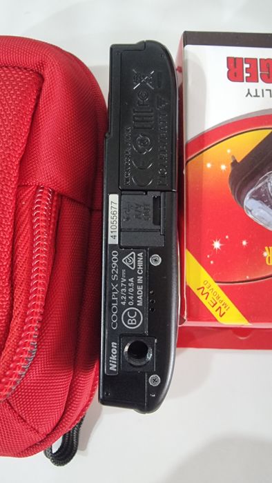 Aparat Nikon S2900  , 20,1 megapixeli  ,ca NOU ,moda frumusețe