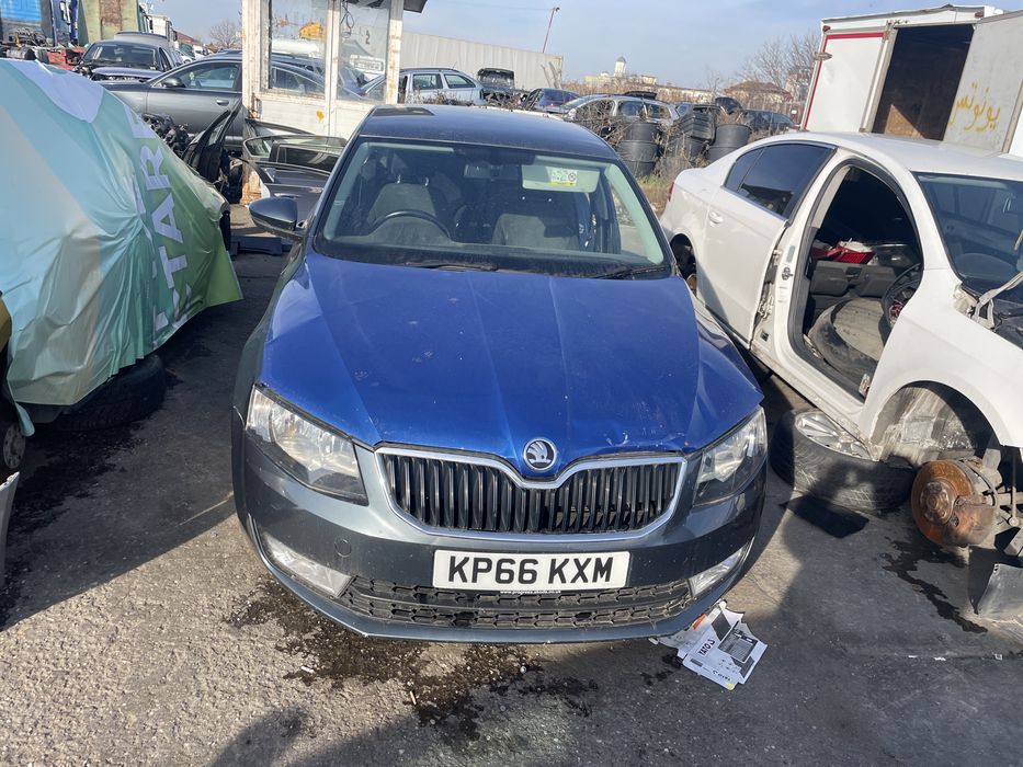 Vand fata completa skoda octavia 3 2.0 manuala