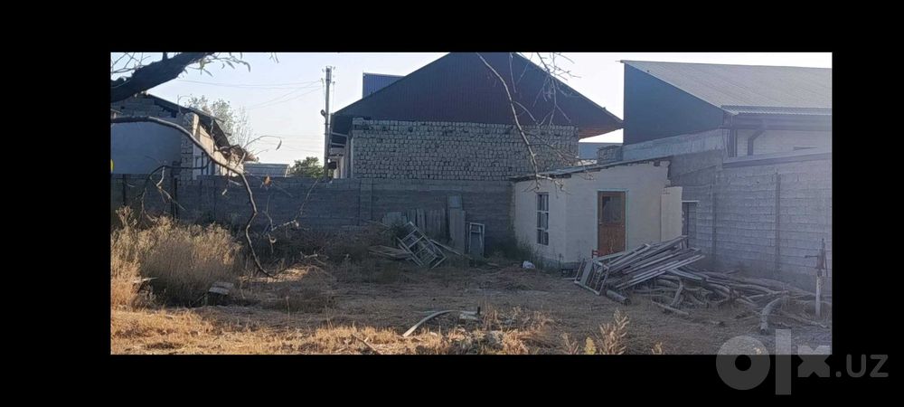 Продается дом в районе рест. Саехат. 3 соток.