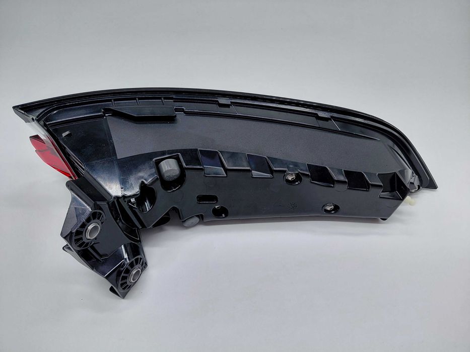 9Y0945092R Нов Десен Стоп Porsche Cayenne 9Y Европа