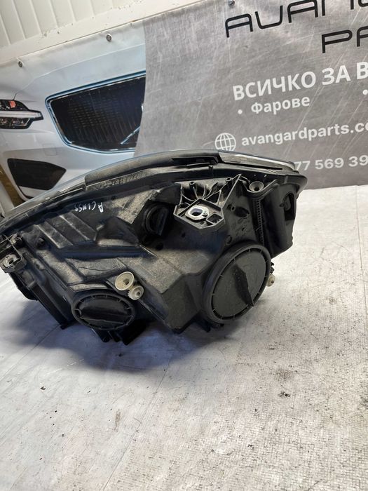 Ляв  и десен фар Mercedes A W176 (2012-2015)