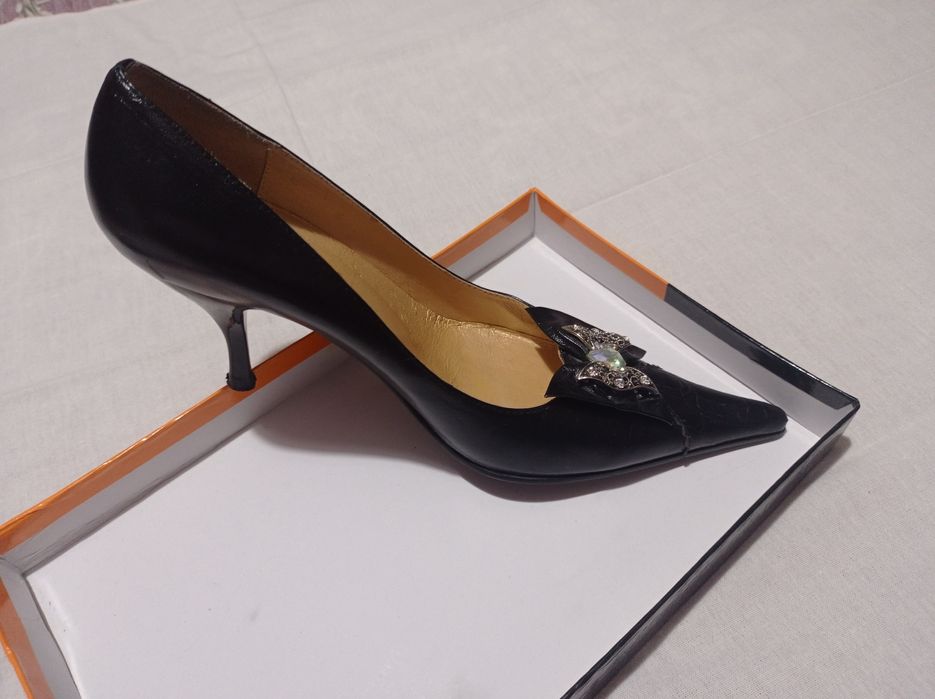 Туфли на каблуке